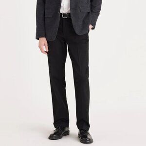 Docker's Signature Khakis, Classic Fit